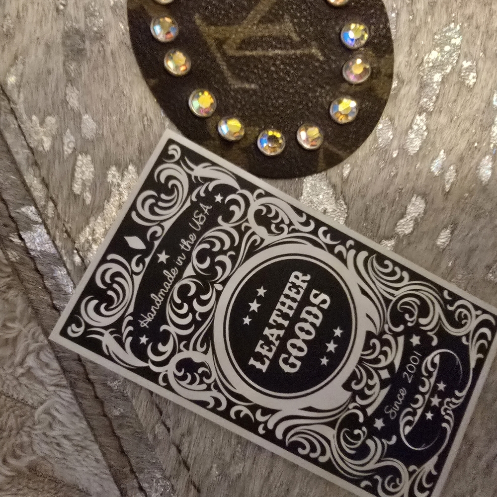 KEEP IT GYPSY LV Crossbody W/tooled Leather Strap EUC